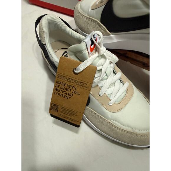 Nike Waffle Debut Running Sneakers Sanddrift Black Women's 10.5  DH9523-102 - Picture 4 of 15